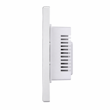 Interrupteur blanc trois boutons profil lateral