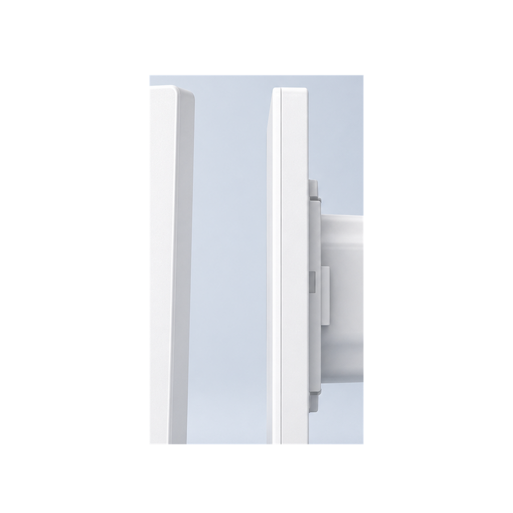 Profil latéral ultra-fin du boîtier d'interrupteur blanc NéoCase E1GSL Pro sur fond studio blanc.
