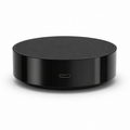 Telecommande IR Wi-Fi noire ronde vue port micro USB sur fond blanc