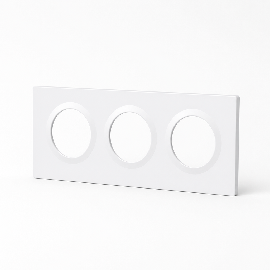 NéoFrame Orb Pro beveled 3 Gang wall frame detail