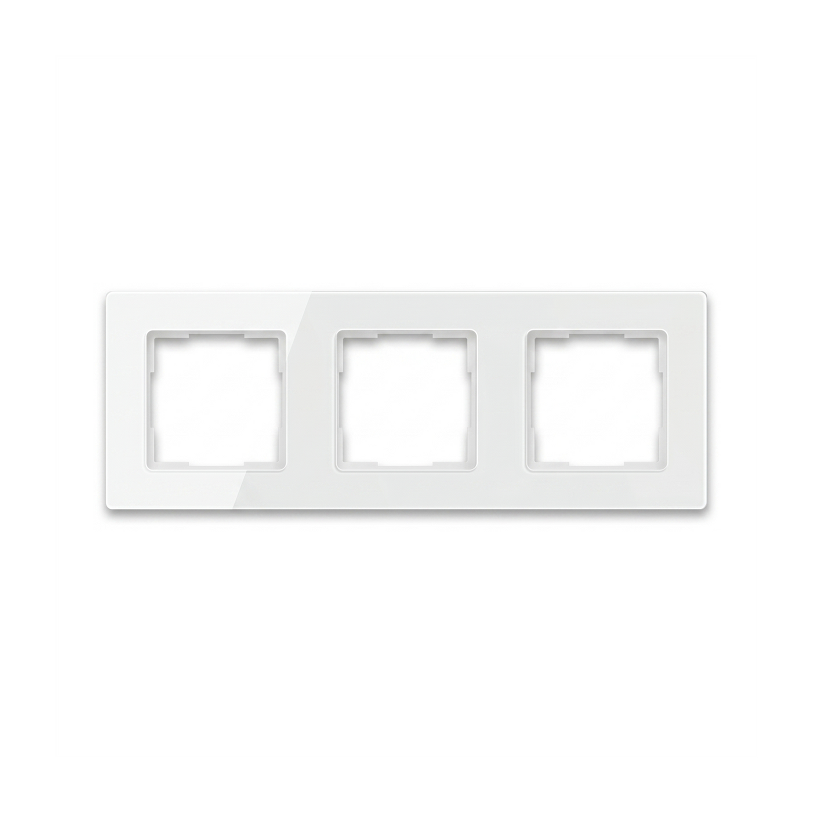 Cadre NeoGrid Essential blanc pur a trois modules sur fond studio blanc.