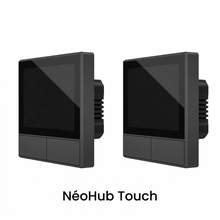 NéoHub Touch noir présenté sous deux angles sur fond clair.