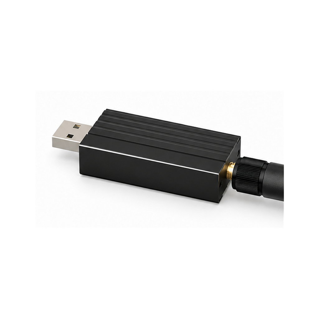 Détail du connecteur USB-A du dongle NéoLink Thread Essential sur fond blanc