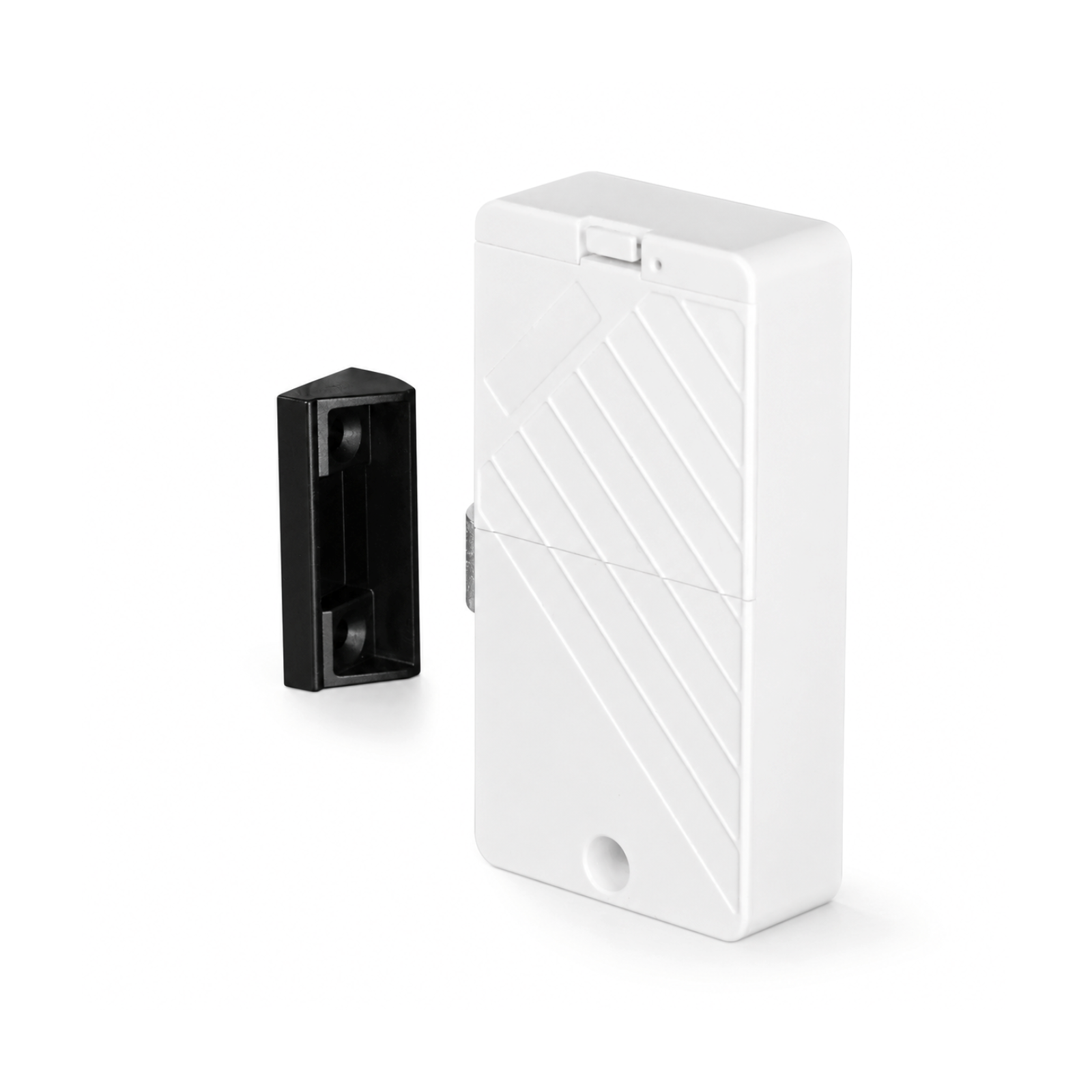 Serrure de meuble Bluetooth blanche avec gâche noire sur fond blanc