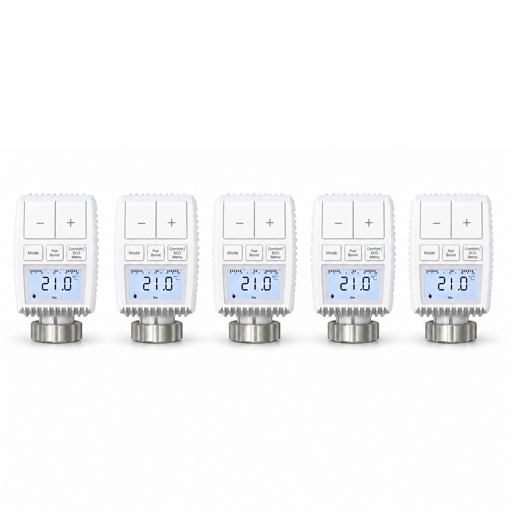 Lot de cinq vannes thermostatiques compactes NéoMini Comfort 2 sur fond blanc, avec écrans LED et molettes métalliques.