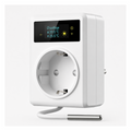 Prise thermostat connectée blanche avec sonde filaire sur fond studio blanc