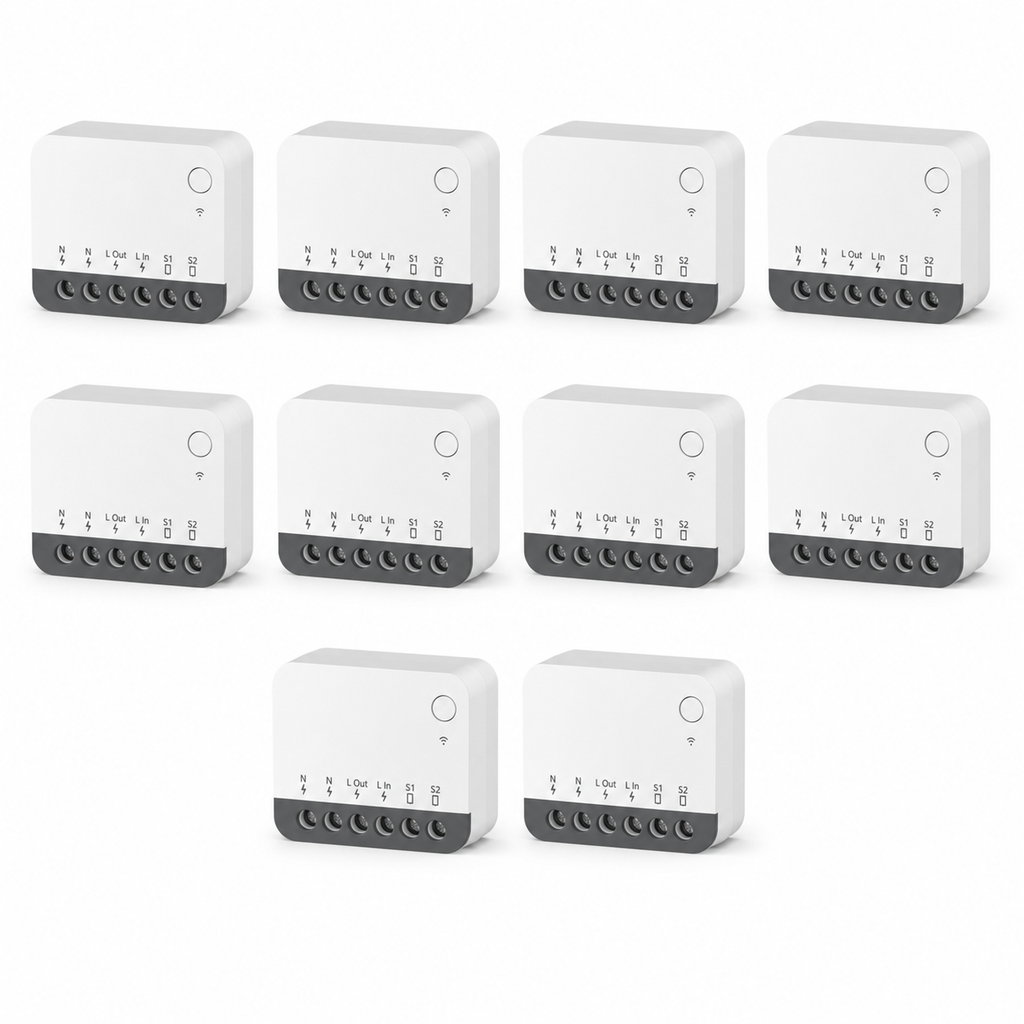 Modules relais ZigBee NéoRelay Mini R2 Pro en lot de 10 sur fond blanc