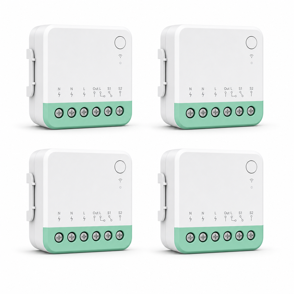 Lot de 4 modules relais Wi-Fi Matter NéoRelay Mini R4M Pro sur fond blanc