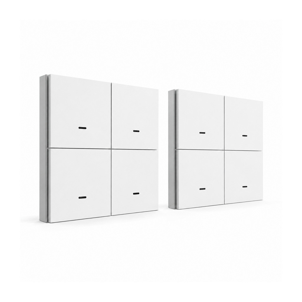 Lot de deux télécommandes NéoScene 4 Comfort blanches à quatre boutons sur fond blanc.