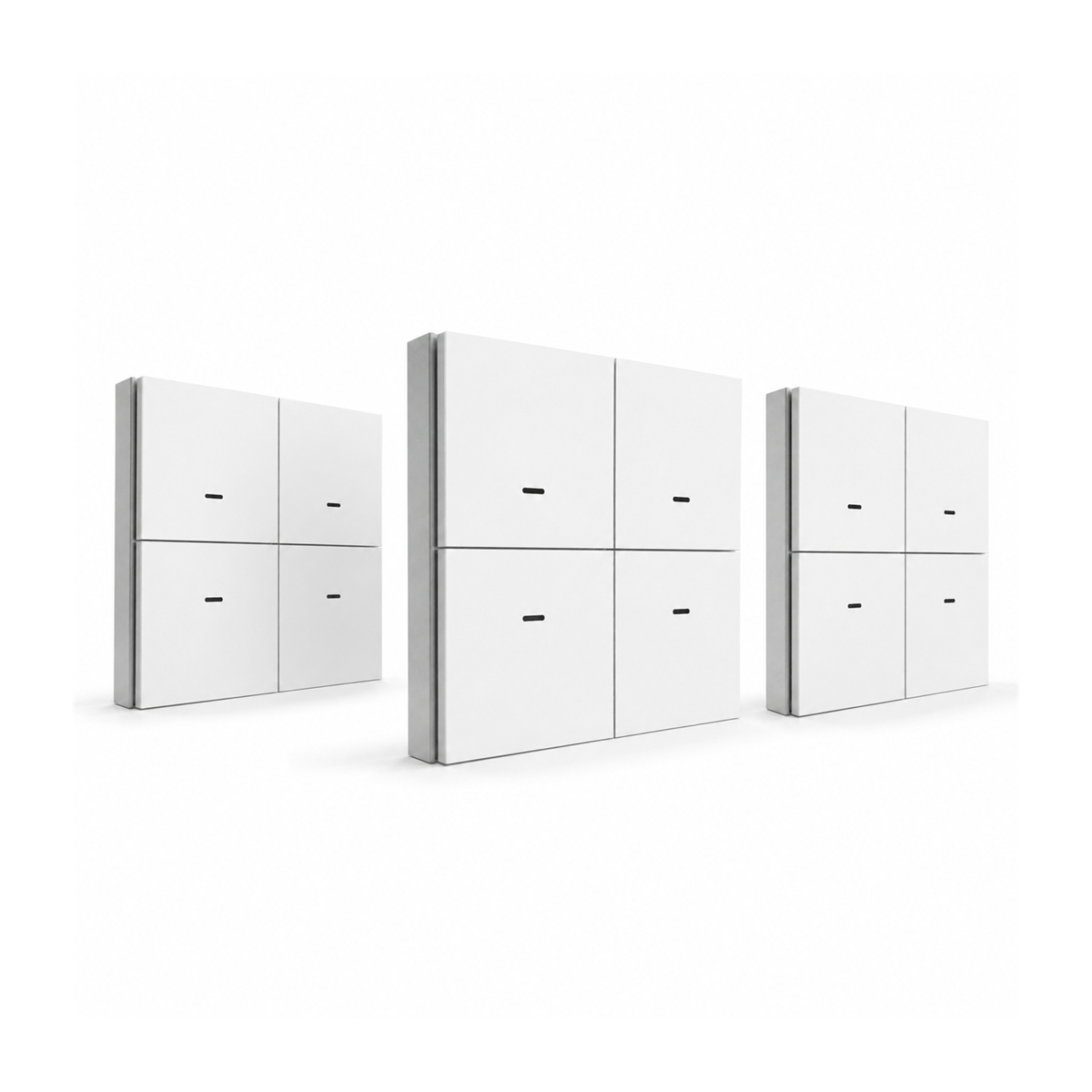 Lot de trois télécommandes NéoScene 4 Comfort blanches à quatre boutons sur fond blanc.