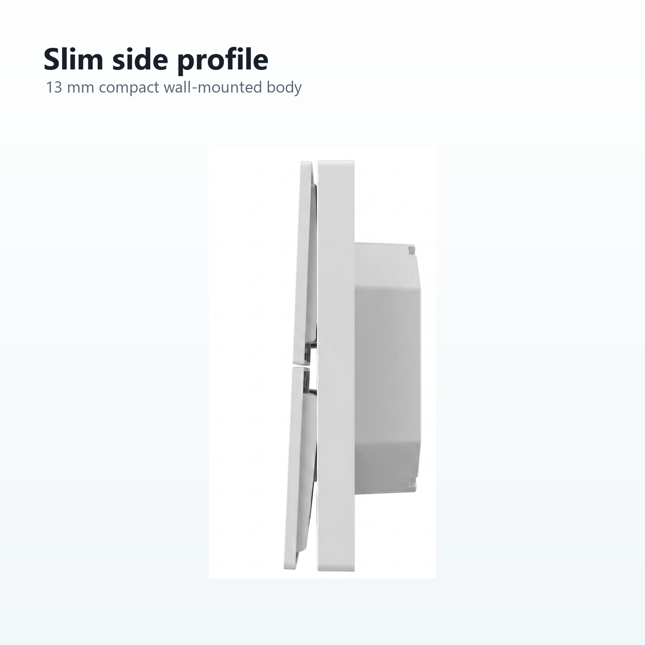 Slim side profile of NéoScene 4 Pro Comfort wireless scene remote