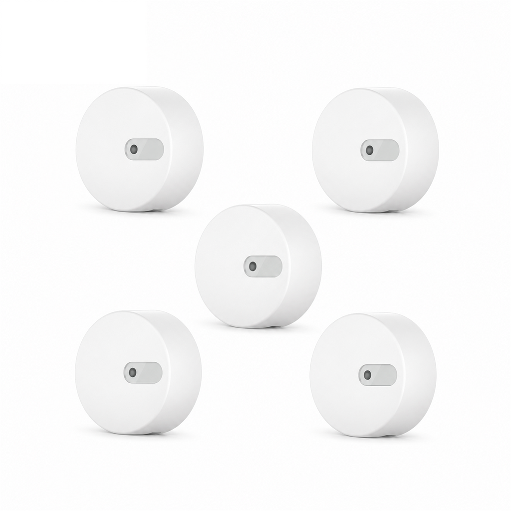 Lot de 5 capteurs de présence radar ZigBee NéoSense Presence Comfort sur fond blanc
