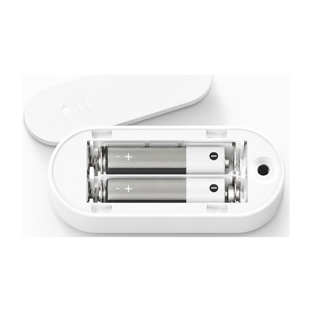 Compartiment piles du capteur NéoSense Radar PIR Comfort sur fond blanc