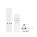 Kit moteur store RF Wi-Fi avec télécommande et adaptateur UK sur fond blanc