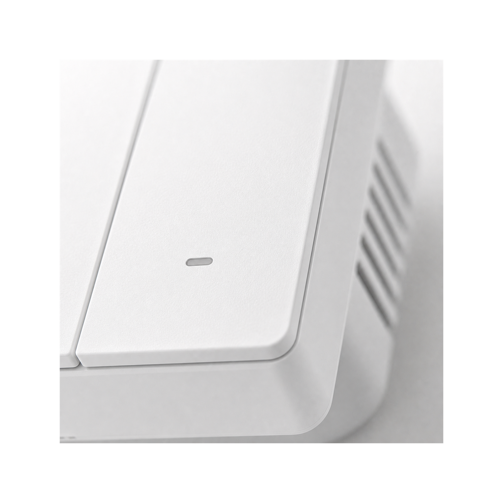 Détail latéral de l’interrupteur mécanique NéoSwitch M5 Matter Pro sur fond blanc.