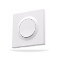 Commutateur connecté Matter NéoSwitch Orb-Matter Pro blanc en vue angle avec façade ronde sur fond studio blanc.