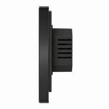 Vue de profil du thermostat mural tactile NéoGlass Comfort avec façade effet verre et boîtier encastrable.