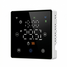 Thermostat noir Neodom sans fil pour chaudiere gaz, vue en angle avec ecran tactile lumineux.